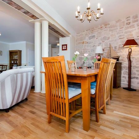 Adriatic Royal Sea View Apartment Ровінь Екстер'єр фото