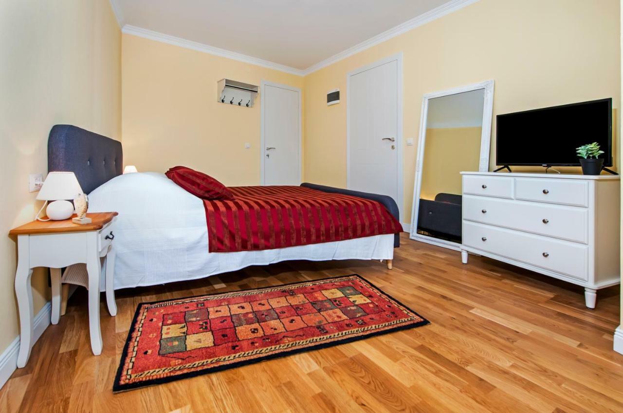 Adriatic Royal Sea View Apartment Ровінь Екстер'єр фото