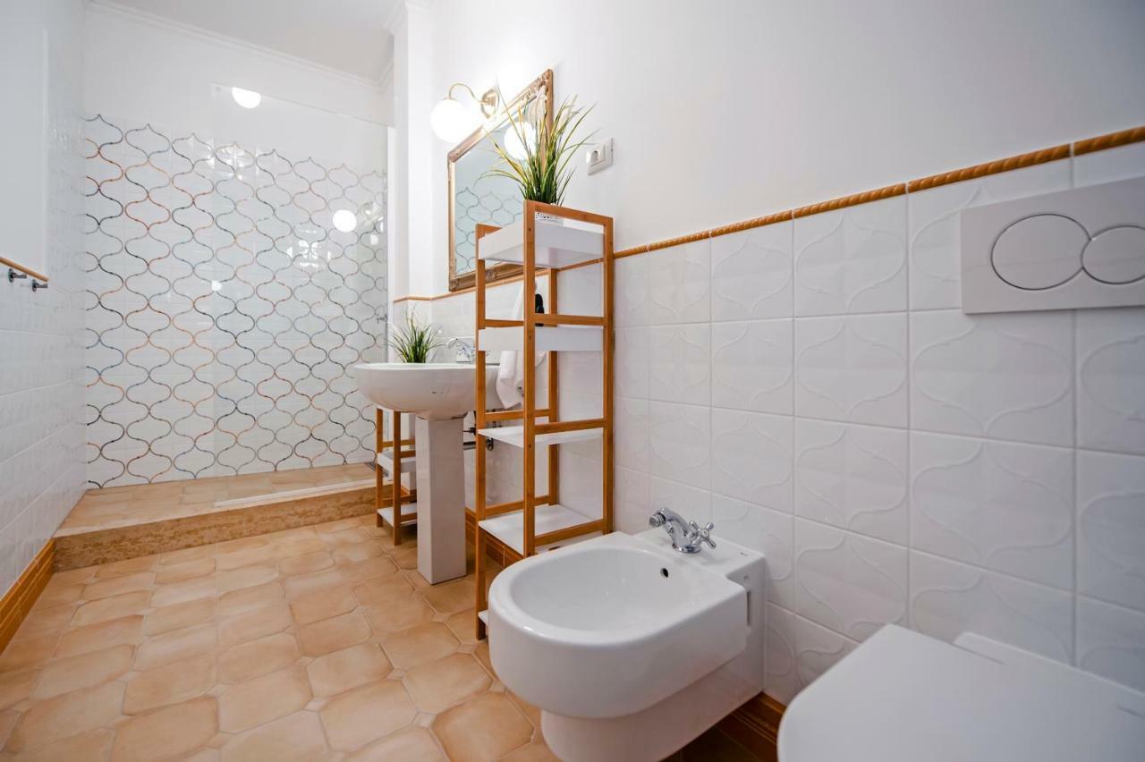Adriatic Royal Sea View Apartment Ровінь Екстер'єр фото