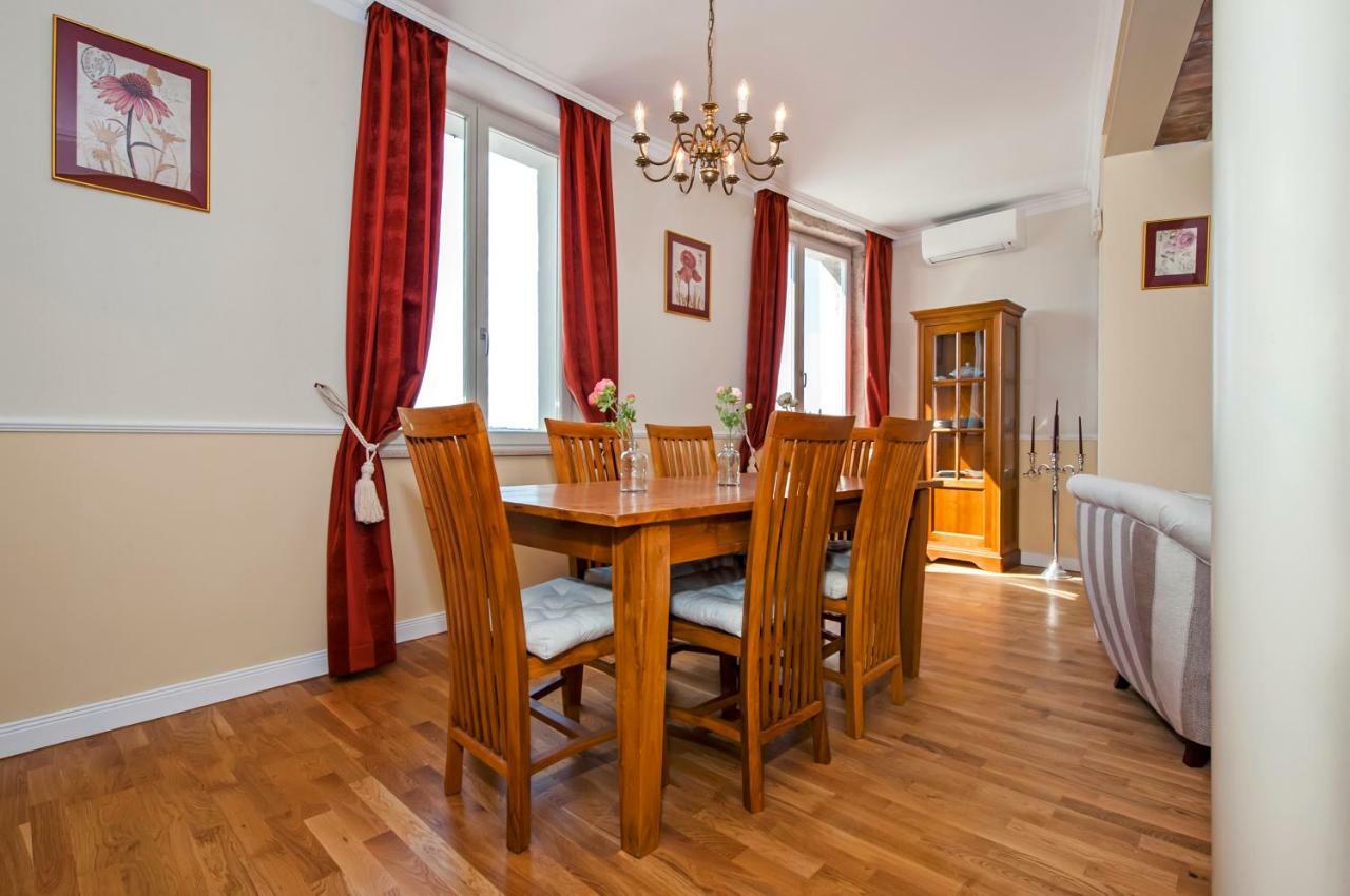 Adriatic Royal Sea View Apartment Ровінь Екстер'єр фото