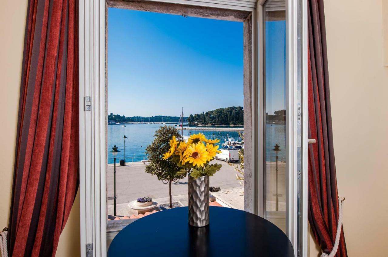 Adriatic Royal Sea View Apartment Ровінь Екстер'єр фото