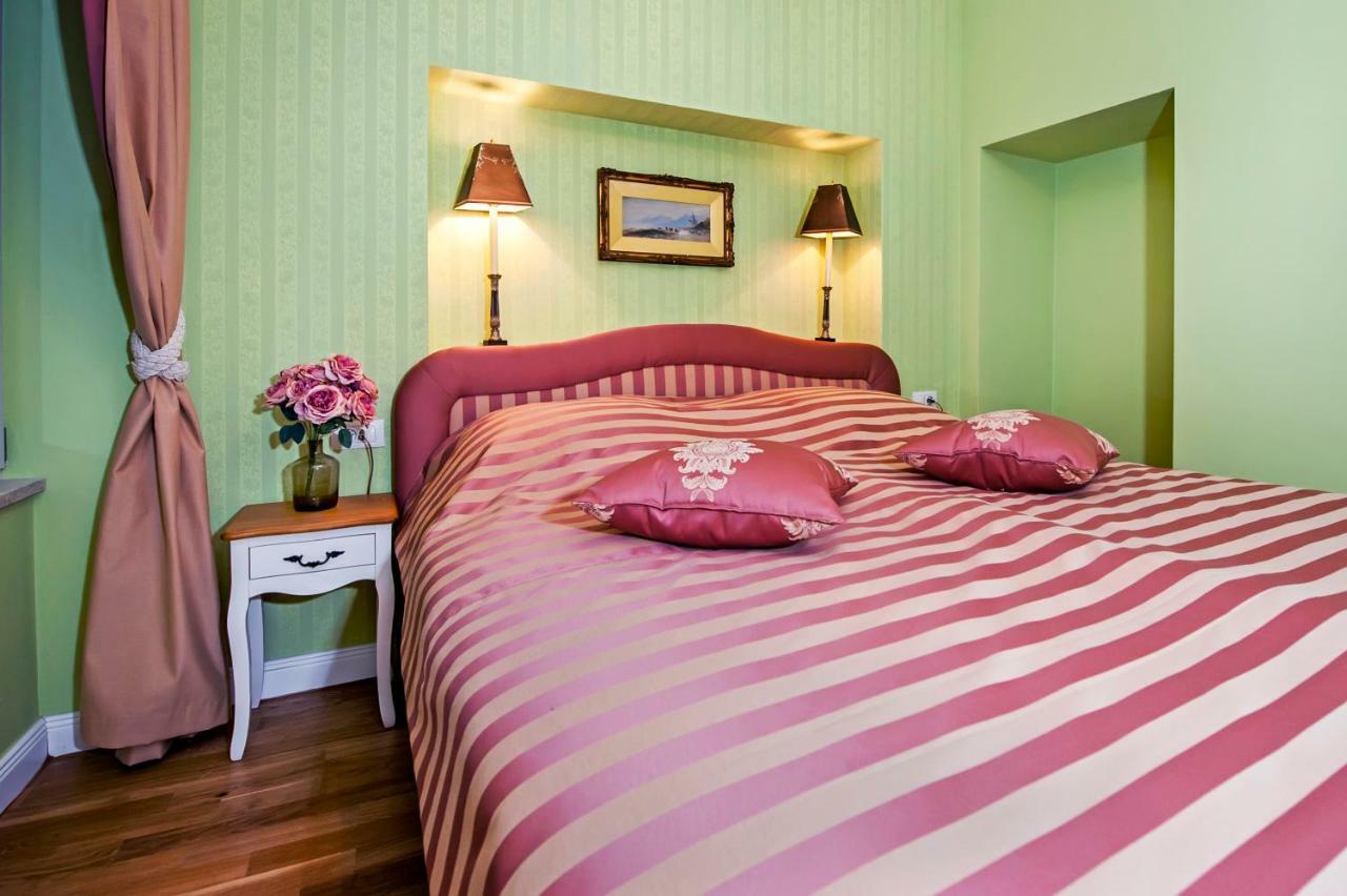 Adriatic Royal Sea View Apartment Ровінь Екстер'єр фото
